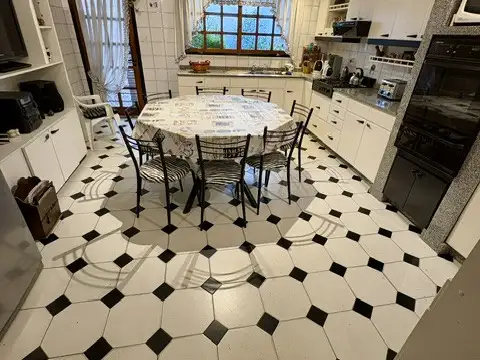 Casa en Venta al Oeste