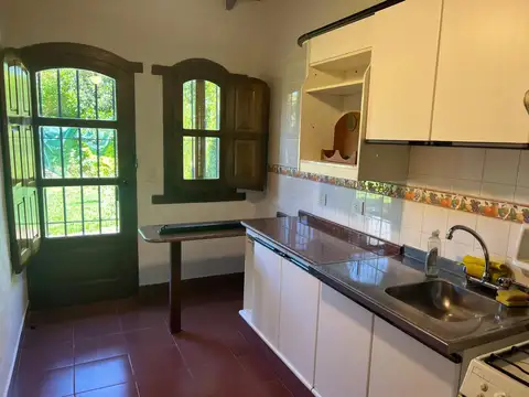 Casa 3 ambientes con 2 baños