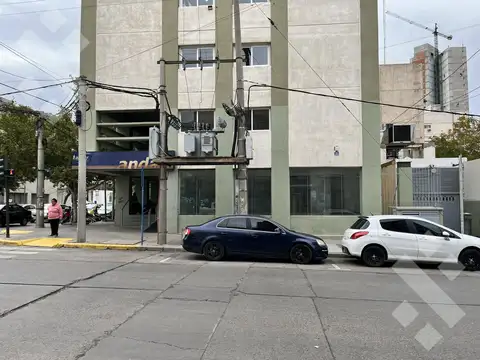 Local en Venta 35 años