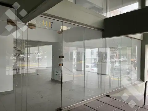VENTA LOCAL Rivadavia y Buenos Aires