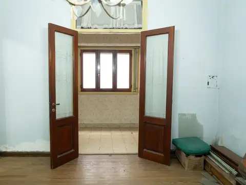 CASA EN VENTA EN LA PLATA 2 DORMITORIOS