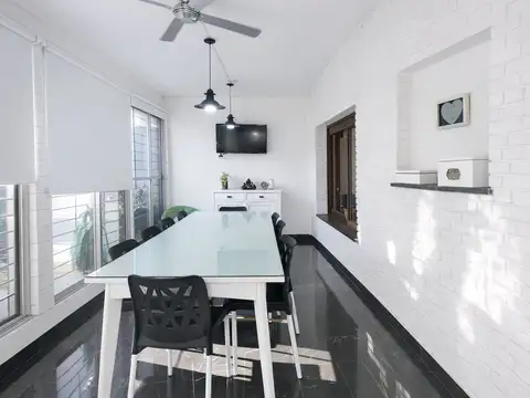 Casa en Venta en Quilmes, USD 210.000