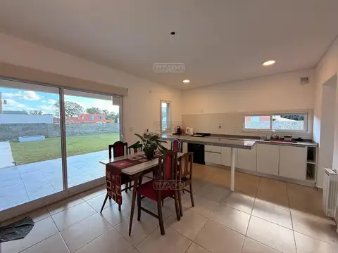 Casa en Alquiler en Pilar del Este - Casas del Este, $ 1.500.000