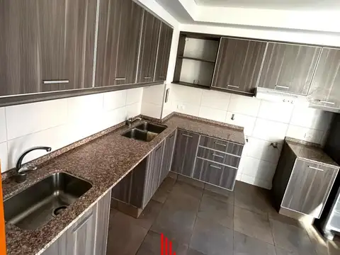 Departamento en Alquiler de 4 ambientes