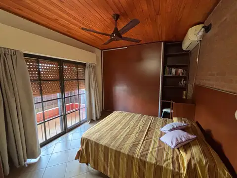 Casa 7 ambientes con 3 baños