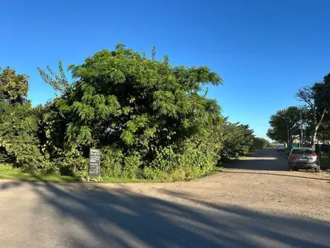 Venta de campo en Ibarlucea ideal para desarrollo inmobiliario - 5 hectáreas sobre calle Schill...