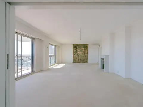 Piso alto en Posadas y Libertad | 5 dormitorios, balcón aterrazado y 2 cocheras