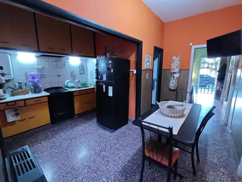 Depto Tipo Casa en Venta en Valentin Alsina, USD 60.000