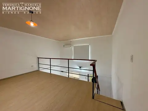 Manzanares Próximo A La Estación De Tren