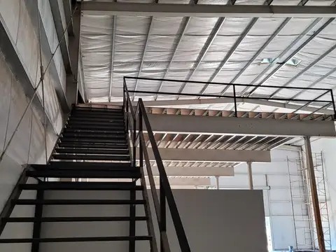 Galpon en Alquiler 1 año