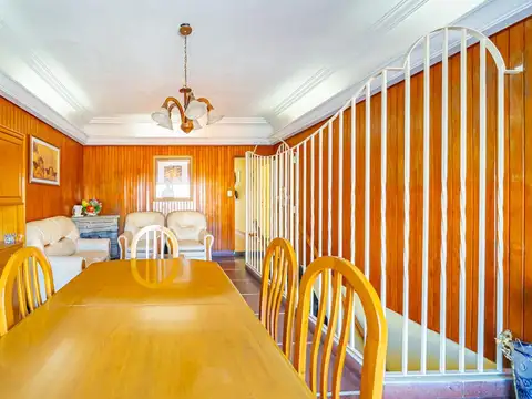 Depto Tipo Casa en Venta con 1 cocheras