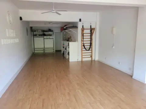 Ph sin expensas sobre Av. Maipu ideal oficina