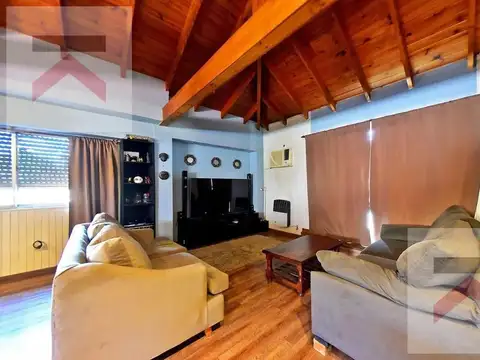 Casa de 5 ambientes, refaccionada, en Virreyes - San Fernando