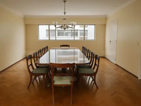 Departamento en Venta con 2 cocheras