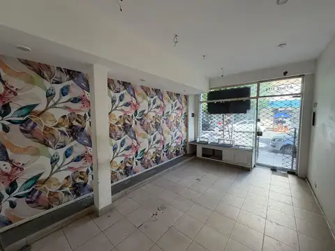 Local en Alquiler 50 años