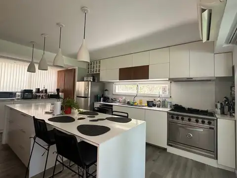 Casa en Venta en Haras Santa Maria, USD 325.000