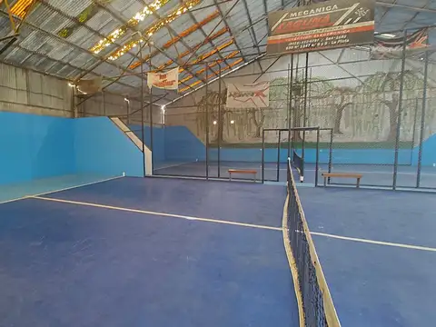 COMPLEJO DE PADEL EN VENTA TOLOSA LA PLATA
