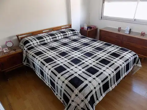 Nuestra Señora Del Buen Viaje 1080 , Piso 5