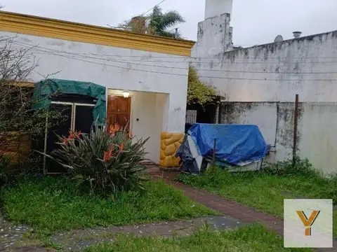 Casa en venta - 2 Dormitorios 2 Baños - Tolosa
