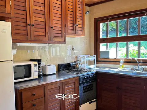 Casa 5 ambientes con 2 baños