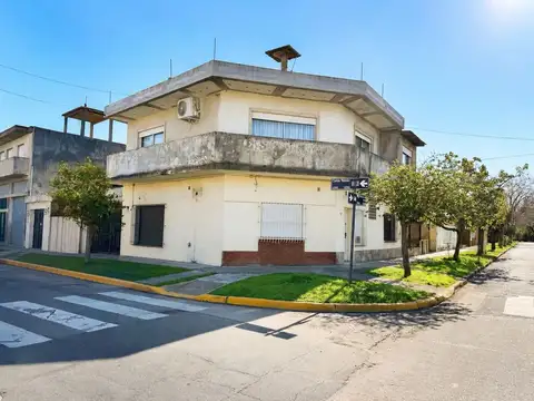 VIVIENDA MULTIFAMILIAR EN BUENA ZONA DE CARAPACHAY