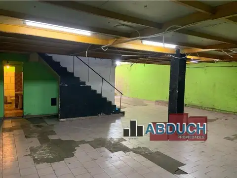 Galpon en Venta 30  mts Fondo