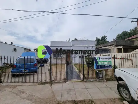 Casa - Venta - Argentina, Berazategui - Calle 140 256