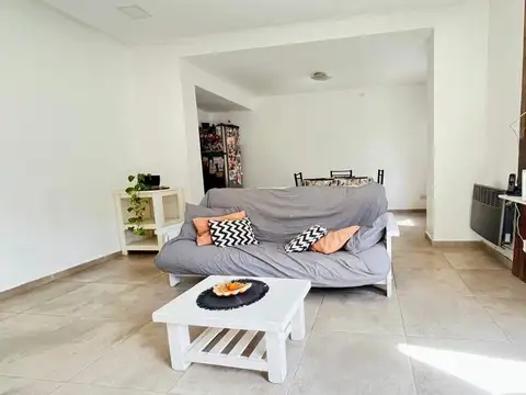 Depto Tipo Casa en Venta de 4 ambientes