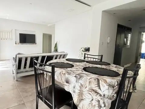 Depto Tipo Casa en Venta de 4 ambientes