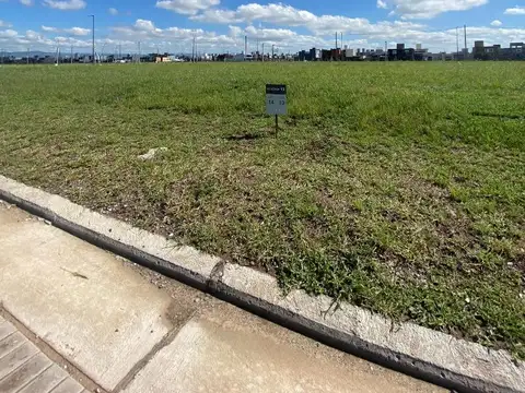 VENTA LOTE 266 m2 RESIDENCIAL ABRAS MANANTIALES