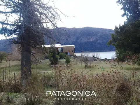 Venta - Lote de 1.3 has con vista al lago. Apto desarrollo turístico con servicios - Cholila.