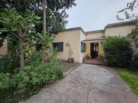 Casa Tipo Quinta Lote 1100m2 con Parque Pileta Don Torcuato