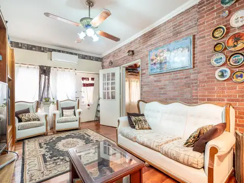 VENTA PH 4 AMBIENTES, COCHERA, TERRAZA, ENTRADA INDEPENDIENTE, VILLA URQUIZA, NO APTO CREDITO
