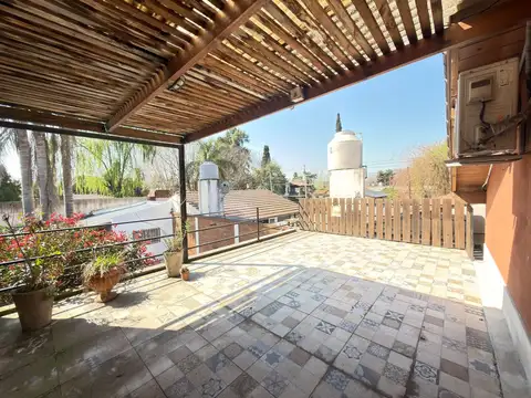 VENTA CASA 6 AMB CON PILETA, LA UNIÓN, EZEIZA