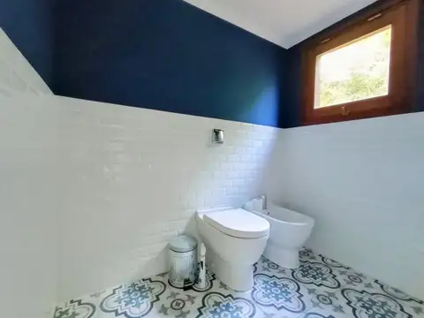 Casa 2 ambientes con 1 baño