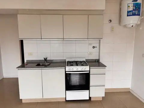 Alquiler Departamento monoambiente con piscina y laundry en caballito.