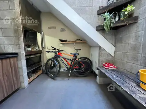 Depto Tipo Casa en Venta al Este