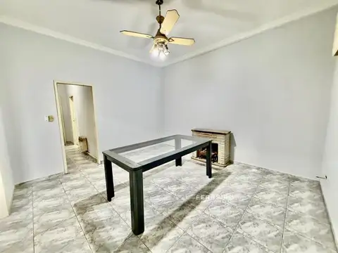 Casa 3 ambientes con 1 baño