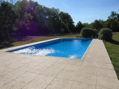 Casa en Venta en Villa Elisa, USD 550.000