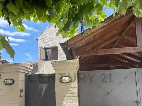 Casa en Venta en City Bell, USD 165.000