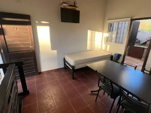 Casa 2 ambientes con 3 baños