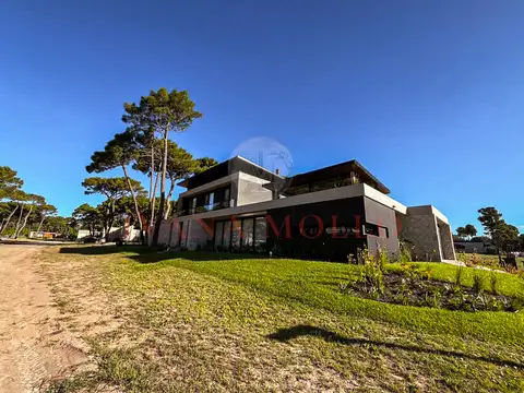 Barrio Pioneros Pinamar, Pinamar, Provincia de Buenos Aires, Argentina