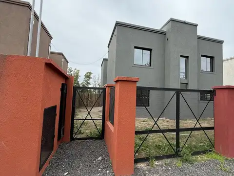 Depto Tipo Casa en Venta en Pilar, USD 79.000