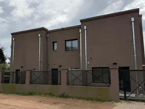 Depto Tipo Casa en Venta de 2 dormitorios