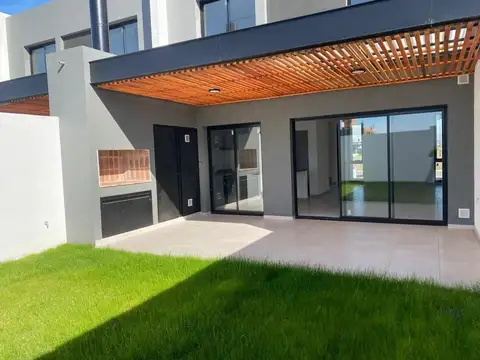 Dúplex a la venta premium Brisas de Manantiales