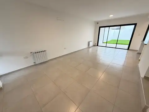 Depto Tipo Casa en Venta al Oeste