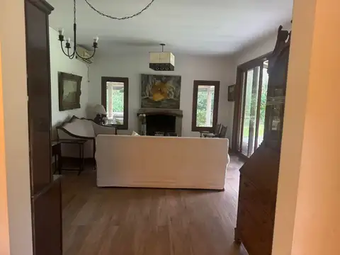 Casa 4 ambientes con 4 baños