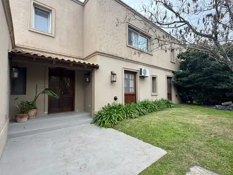Casa  en Venta en Santa Barbara, Tigre, G.B.A. Zona Norte