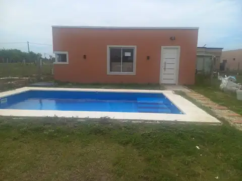 VENTA CASA A ESTRENAR CANNING BARRIO ESTILO CAMPO