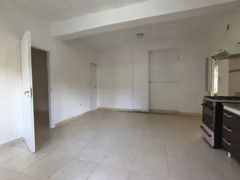 Depto Tipo Casa en Alquiler de 1 dormitorio